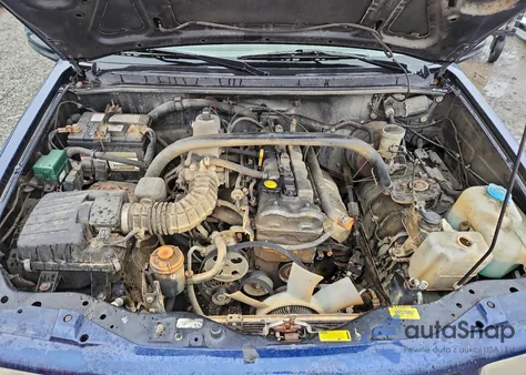 2001 Chevrolet Tracker z USA, uszkodzony, nr VIN 2CNBE13C016936808